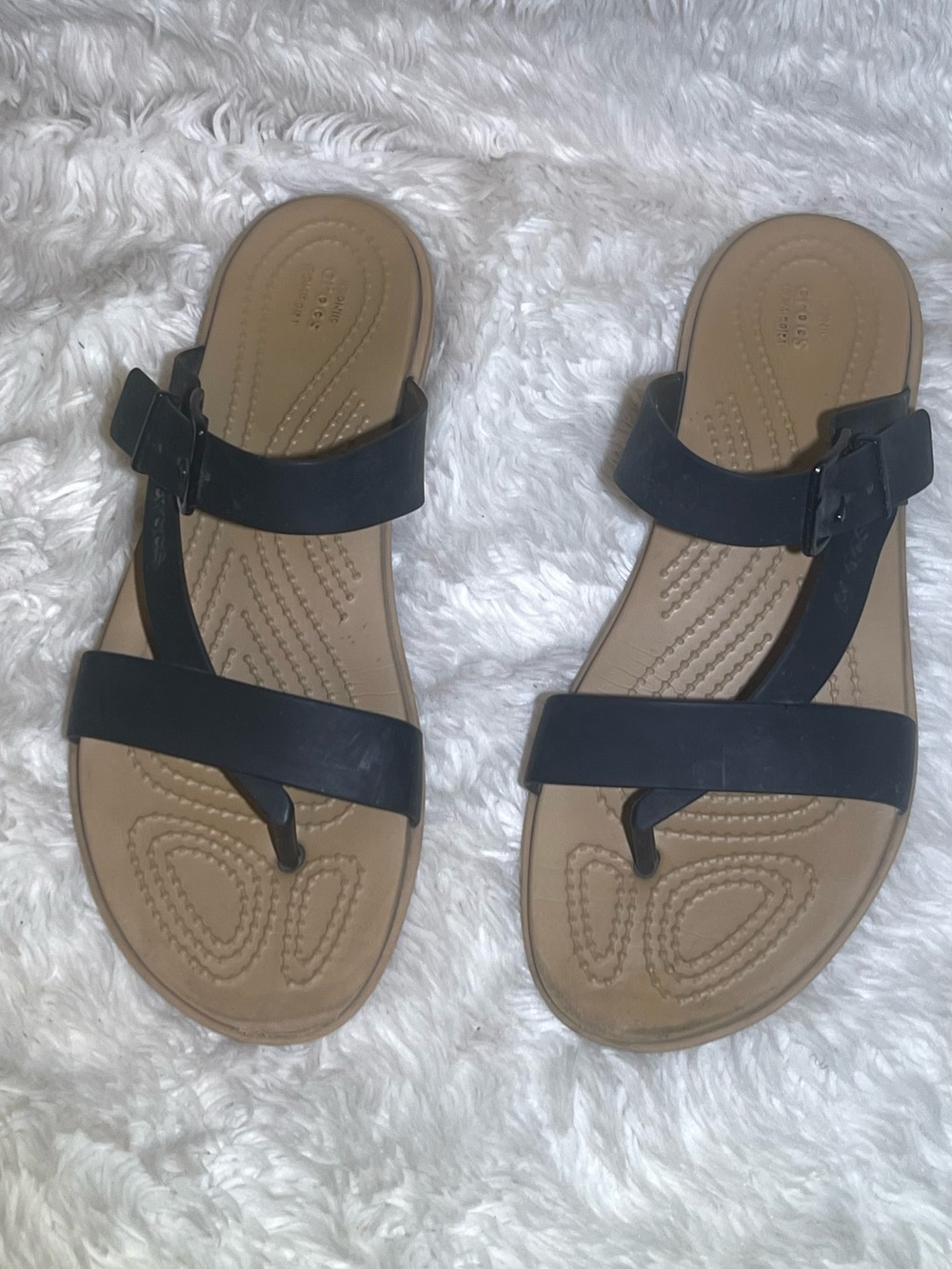Crocs tulim toe post Black Women's Slide Sandals size 8